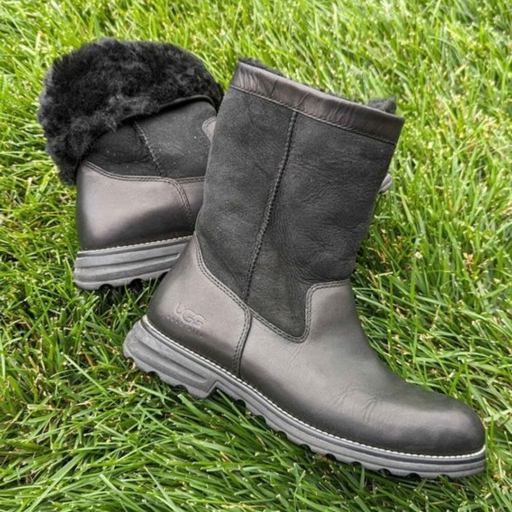 UGG Brooks Pull On Boots (Size 11 but run small)